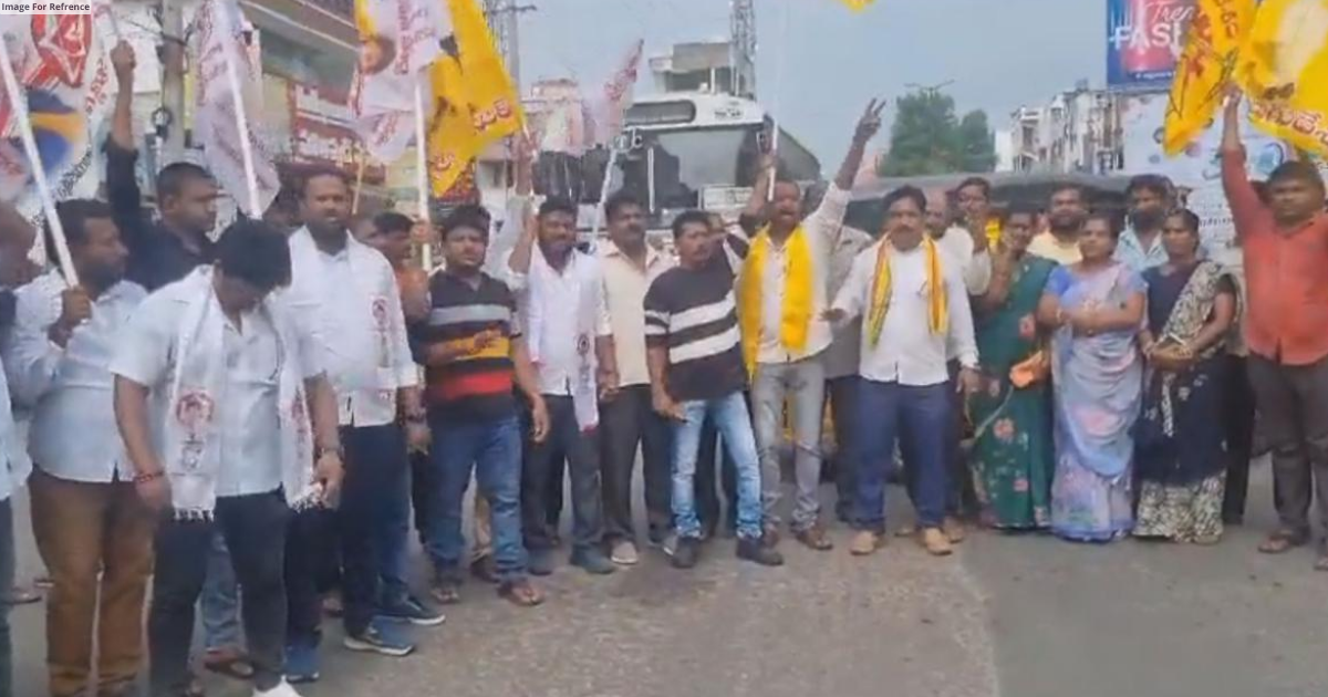 TDP leaders, workers hold protest against Chandrababu Naidu's arrest in Andhra's Amravati